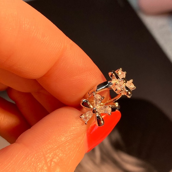 ๐ Sterling Silver 925 Flower Earrings - Picture 4 of 6